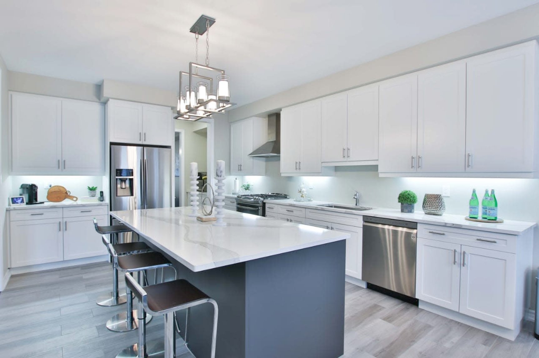 Kitchen by LAH Construction Corp
