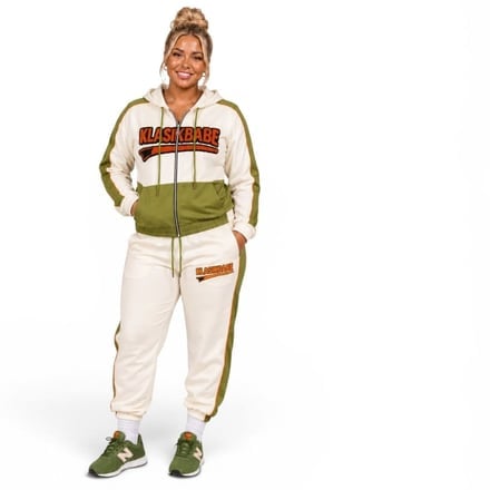 Classic Klas-ik Luxe 2-Piece Jogger Set